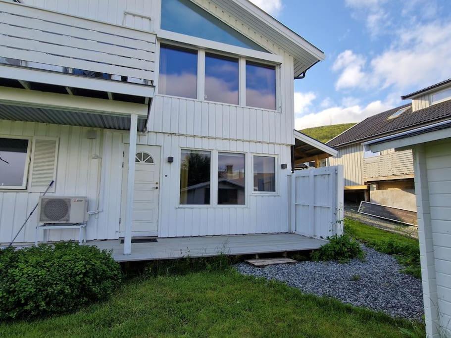 Leilighet I Tromso Kvaloysletta Ngoại thất bức ảnh